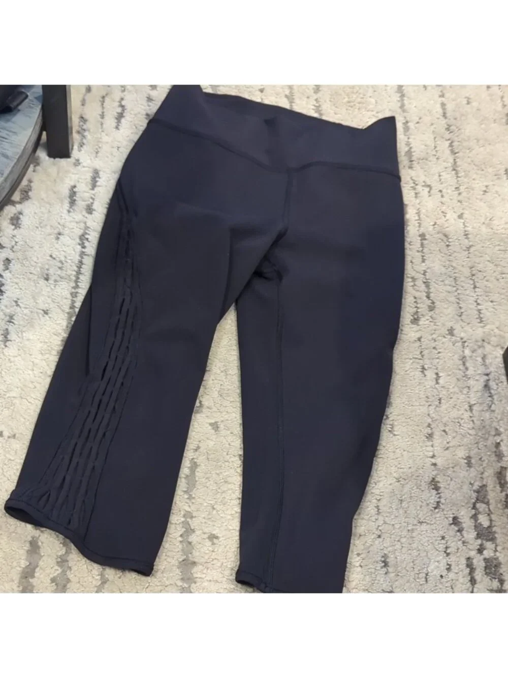 Lululemon Love Knot Crop *15
